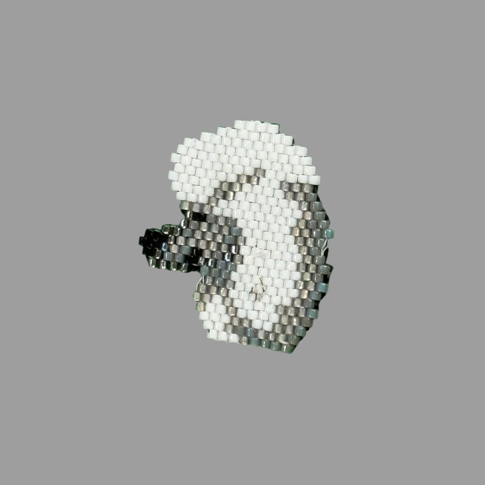 Handcrafted beaded white standard show poodle leather backed brooch pin - Picture 3 of 5